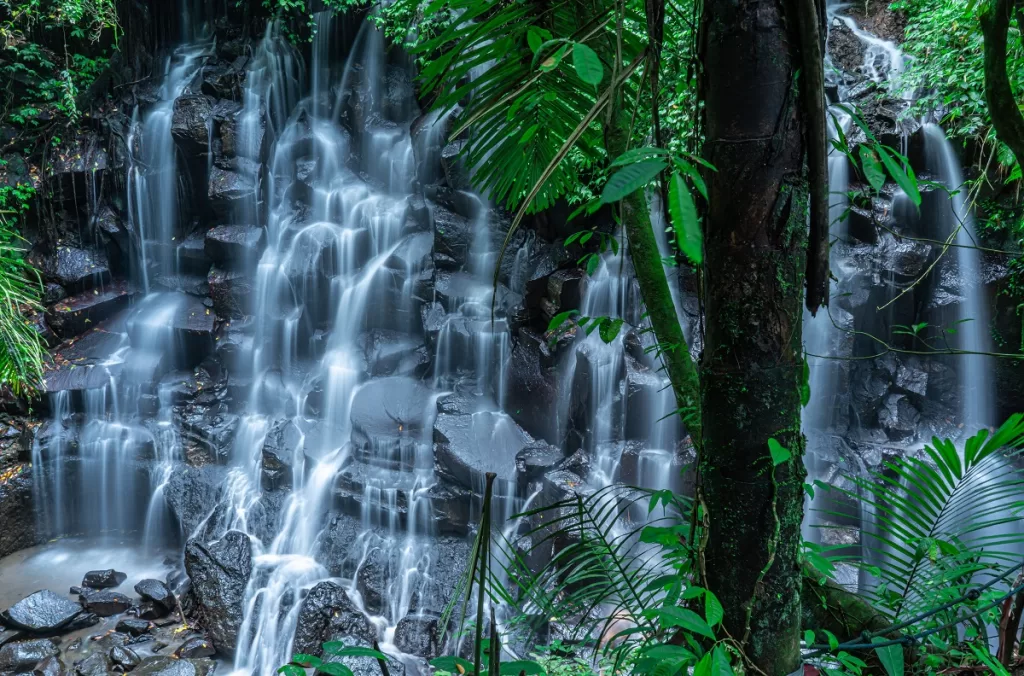 kanto lampo waterfall