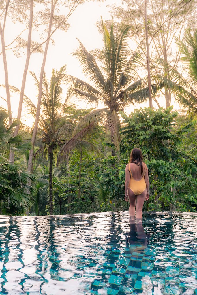 pool views