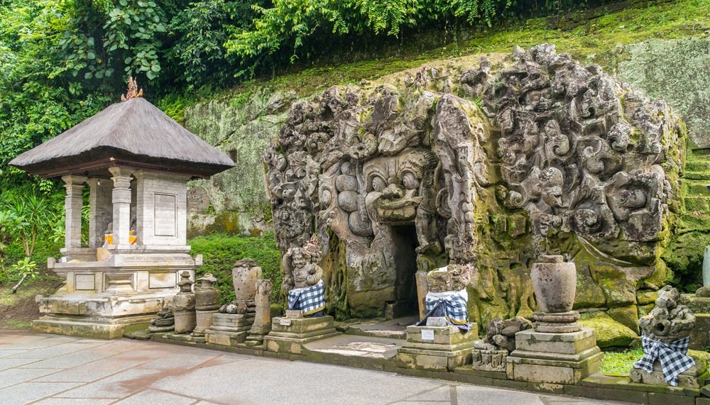 entrace to goa gajah cave